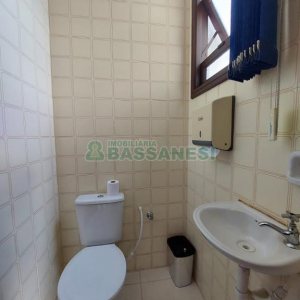 Sala com 32m², no bairro Centro em Caxias do Sul para Alugar
