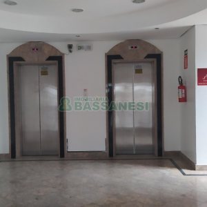 Sala com 516m², no bairro São Pelegrino em Caxias do Sul para Alugar