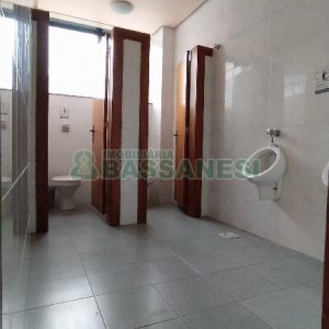 Sala com 516m², no bairro São Pelegrino em Caxias do Sul para Alugar