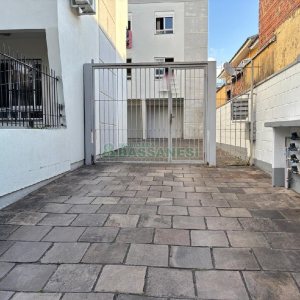 Casa com 110m², 2 dormitórios, 2 vagas, no bairro Ana Rech em Caxias do Sul para Alugar