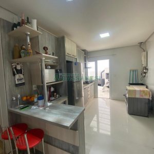 Apartamento com 108m², 2 dormitórios, 2 vagas, no bairro Ana Rech em Caxias do Sul para Comprar
