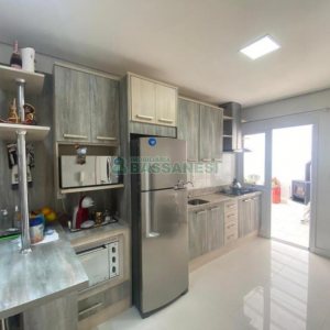 Apartamento com 108m², 2 dormitórios, 2 vagas, no bairro Ana Rech em Caxias do Sul para Comprar