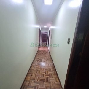 Casa com 230m², 4 dormitórios, 2 vagas, no bairro Colina Sorriso em Caxias do Sul para Alugar