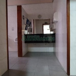 Sala com 516m², no bairro São Pelegrino em Caxias do Sul para Alugar