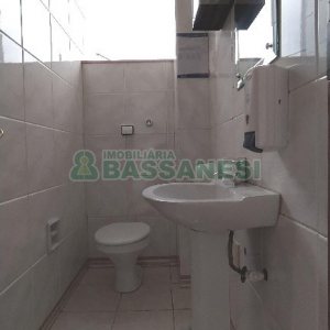 Sala com 516m², no bairro São Pelegrino em Caxias do Sul para Alugar