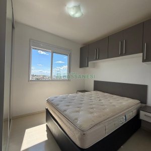 Apto Mobiliado com 67m², 2 dormitórios, 1 vaga, no bairro Parque Oasis em Caxias do Sul para Alugar