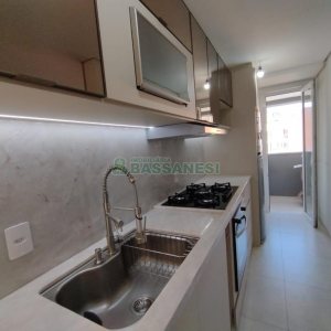 Apartamento com 79m², 2 dormitórios, 1 vaga, no bairro Pio X em Caxias do Sul para Comprar