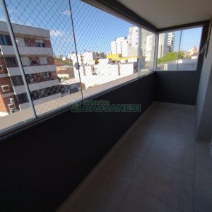 Apartamento com 79m², 2 dormitórios, 1 vaga, no bairro Pio X em Caxias do Sul para Comprar