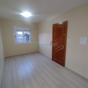 Apartamento com 33m², 1 dormitório, 1 vaga, no bairro São Victor COHAB em Caxias do Sul para Comprar