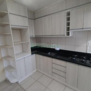 Apartamento com 33m², 1 dormitório, 1 vaga, no bairro São Victor COHAB em Caxias do Sul para Comprar