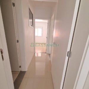 Apartamento com 85m², 2 dormitórios, 2 vagas, no bairro Sagrada Família em Caxias do Sul para Alugar