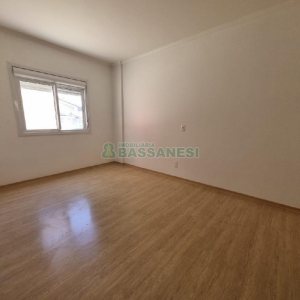 Apartamento com 85m², 2 dormitórios, 2 vagas, no bairro Sagrada Família em Caxias do Sul para Alugar