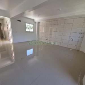 Apartamento com 85m², 2 dormitórios, 2 vagas, no bairro Sagrada Família em Caxias do Sul para Alugar