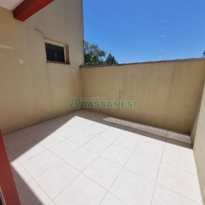 Apartamento com 85m², 2 dormitórios, 2 vagas, no bairro Sagrada Família em Caxias do Sul para Alugar