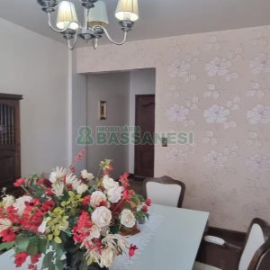 Apartamento com 103m², 3 dormitórios, no bairro Centro em Caxias do Sul para Comprar