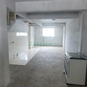 Sobrado com 92m², 2 dormitórios, 1 vaga, no bairro De Zorzi em Caxias do Sul para Comprar