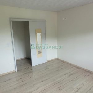 Sobrado com 92m², 2 dormitórios, 1 vaga, no bairro De Zorzi em Caxias do Sul para Comprar