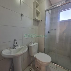 Apartamento com 62m², 2 dormitórios, 1 vaga, no bairro Desvio Rizzo em Caxias do Sul para Alugar