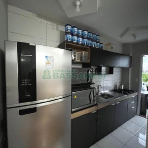 Apartamento com 58m², 2 dormitórios, 2 vagas, no bairro São Luiz em Caxias do Sul para Alugar