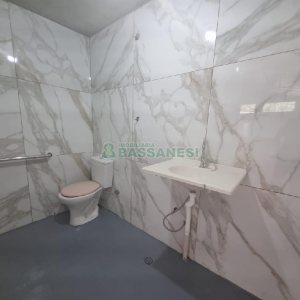 Pavilhão com 425m², no bairro Ana Rech em Caxias do Sul para Alugar