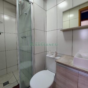 Apto Mobiliado com 49m², 2 dormitórios, 1 vaga, no bairro Bela Vista em Caxias do Sul para Alugar