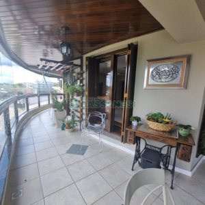 Apartamento com 203m², 3 dormitórios, 3 vagas, no bairro Sagrada Família em Caxias do Sul para Comprar