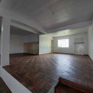 Loja com 100m², 1 vaga, no bairro Rio Branco em Caxias do Sul para Alugar