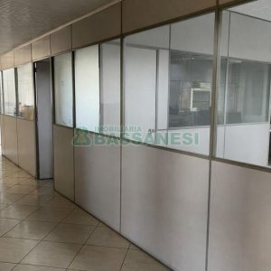 Pavilhão com 8000m², no bairro Santa Catarina em Caxias do Sul para Alugar