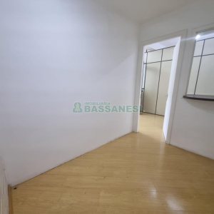 Sala com 70m², no bairro Centro em Caxias do Sul para Alugar