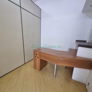Sala com 70m², no bairro Centro em Caxias do Sul para Alugar