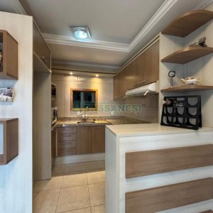 Casa com 180m², 3 dormitórios, 3 vagas, no bairro Vila Verde em Caxias do Sul para Alugar