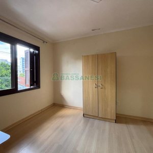 Casa com 180m², 3 dormitórios, 3 vagas, no bairro Vila Verde em Caxias do Sul para Alugar