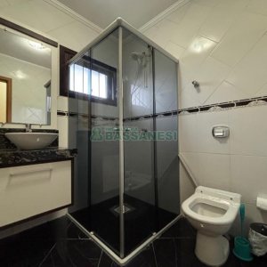 Casa com 180m², 3 dormitórios, 3 vagas, no bairro Vila Verde em Caxias do Sul para Alugar