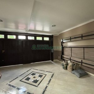 Casa com 180m², 3 dormitórios, 3 vagas, no bairro Vila Verde em Caxias do Sul para Alugar