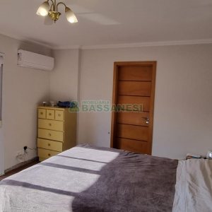 Apartamento com 172m², 2 dormitórios, 2 vagas, no bairro Jardim América em Caxias do Sul para Comprar