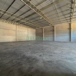 Pavilhão com 640m², no bairro Jardim das Hortências em Caxias do Sul para Alugar