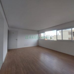 Apartamento com 85m², 2 dormitórios, 2 vagas, no bairro Pio X em Caxias do Sul para Alugar
