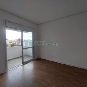 Apartamento com 85m², 2 dormitórios, 2 vagas, no bairro Pio X em Caxias do Sul para Alugar