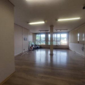 Loja com 306m², no bairro Santa Catarina em Caxias do Sul para Alugar