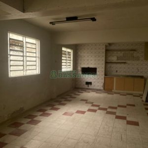 Casa com 300m², 4 dormitórios, 2 vagas, no bairro Cinqüentenário em Caxias do Sul para Comprar