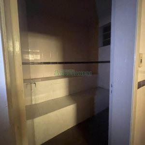 Casa com 300m², 4 dormitórios, 2 vagas, no bairro Cinqüentenário em Caxias do Sul para Comprar