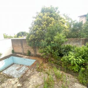 Casa com 300m², 4 dormitórios, 2 vagas, no bairro Cinqüentenário em Caxias do Sul para Comprar