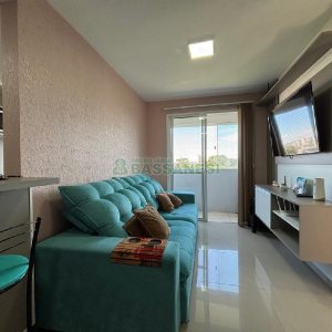 Apto Mobiliado com 50m², 2 dormitórios, 1 vaga, no bairro Jardelino Ramos em Caxias do Sul para Alugar