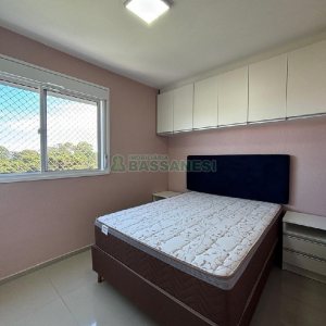 Apto Mobiliado com 50m², 2 dormitórios, 1 vaga, no bairro Jardelino Ramos em Caxias do Sul para Alugar