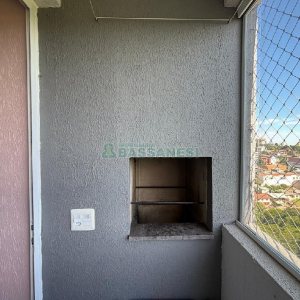 Apto Mobiliado com 50m², 2 dormitórios, 1 vaga, no bairro Jardelino Ramos em Caxias do Sul para Alugar