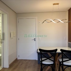 Apto Mobiliado com 52m², 1 dormitório, 1 vaga, no bairro Villagio Iguatemi em Caxias do Sul para Alugar