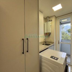 Apto Mobiliado com 52m², 1 dormitório, 1 vaga, no bairro Villagio Iguatemi em Caxias do Sul para Alugar