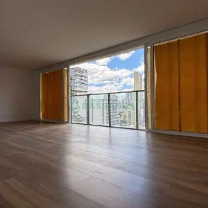 Apartamento com 230m², 3 dormitórios, 3 vagas, no bairro Centro em Caxias do Sul para Alugar