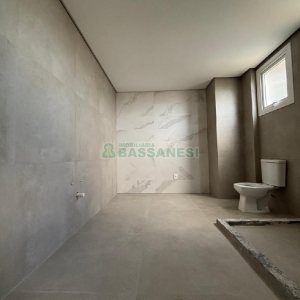 Apartamento com 230m², 3 dormitórios, 3 vagas, no bairro Centro em Caxias do Sul para Alugar