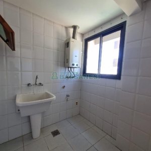 Apartamento com 80m², 2 dormitórios, 1 vaga, no bairro Pio X em Caxias do Sul para Alugar